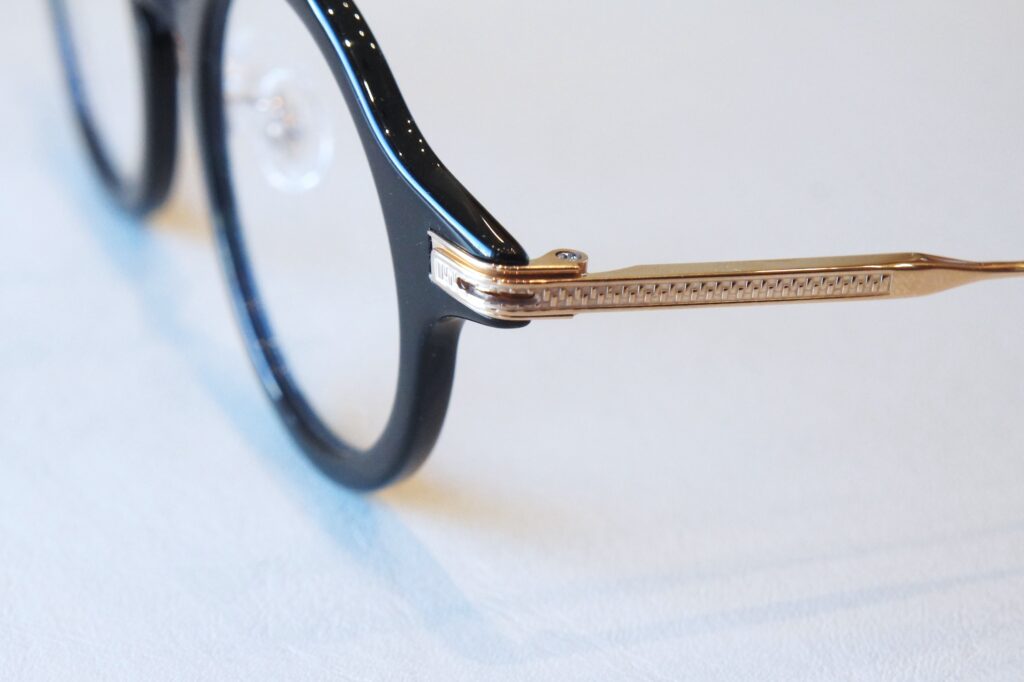 Filton
Kit de couture02
Col.1　ブラック
テンプルアップの写真