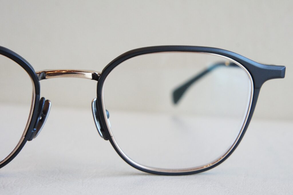 JD019 Col.1ブラック&ゴールド
左フロントフォーカス写真